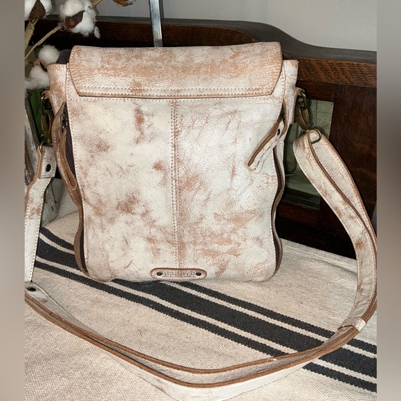 Bed Stu Leather AINHOA Crossbody Bag LTC Nectar Lux Retail $255 - Picture 2 of 15